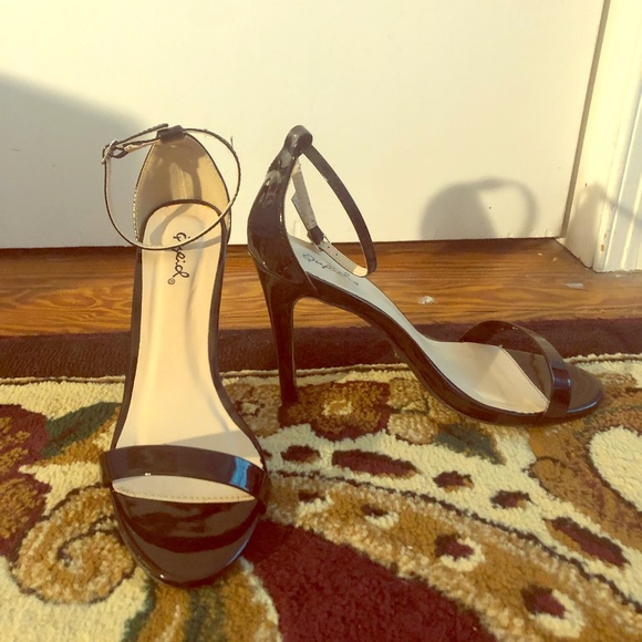 Black Heels - Picture 1 of 1